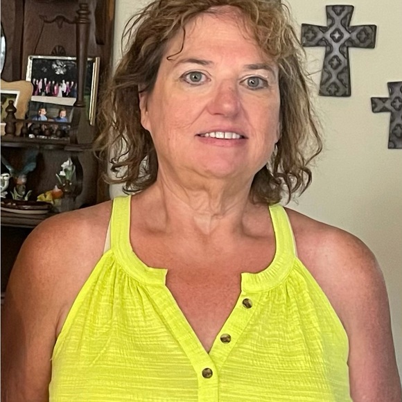 Meet your Posher, Paula. - Picture 4 of 4